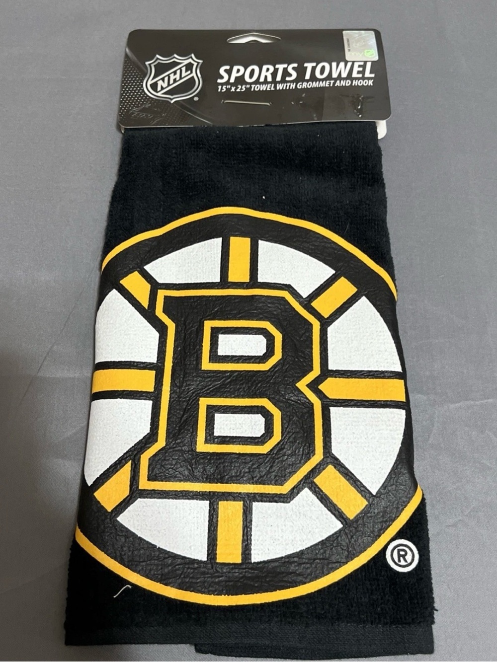 NHL Sports Towels With Grommet And Hook 15x25 " Boston Bruins